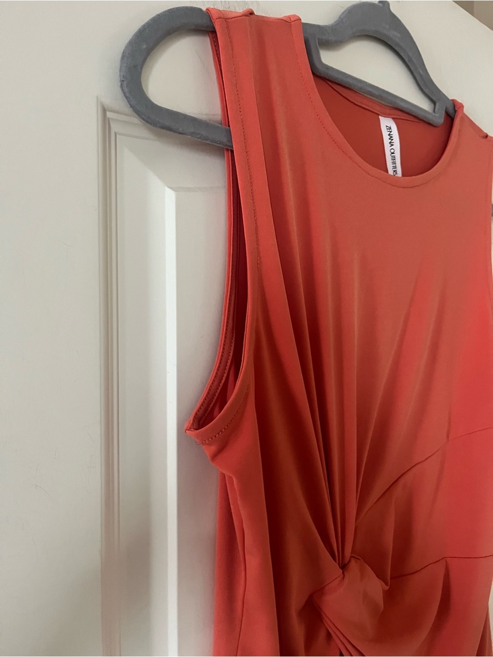 Zenana Outfitters Sleeveless Twist-Front Top in Coral Orange Women’s size small - Picture 2 of 12
